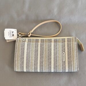 Coach Legacy Collection Wristlet White Black Ticking Stripe NWT